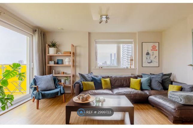 Flat, Bresslaw Court Wager St, London photo 4