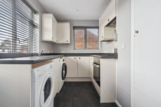 2, Swallow Street, Iver Heath photo 2