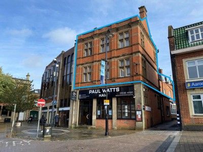 Retail premises to let in 7A Market Place, Kettering, Northamptonshire