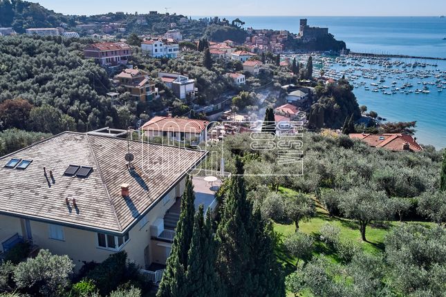 Thumbnail Apartment for sale in Via San Giuseppe, Lerici, La Spezia, Liguria, Italy