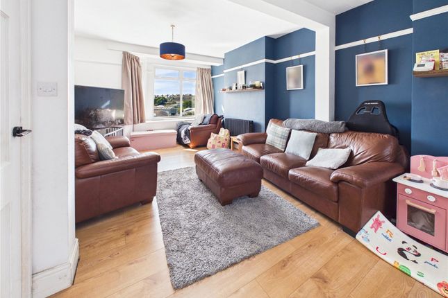 5, Gwili Road, Milford Haven photo 3