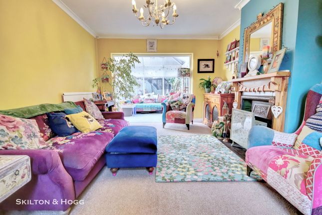 2, Spinney Hill, Daventry photo 3