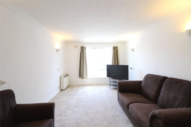 20 Borrowdale Court,, Gordon Hill, Middlesex photo 4