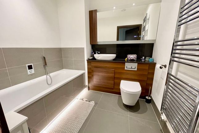 Flat for sale in Frances Drive, Dunstable