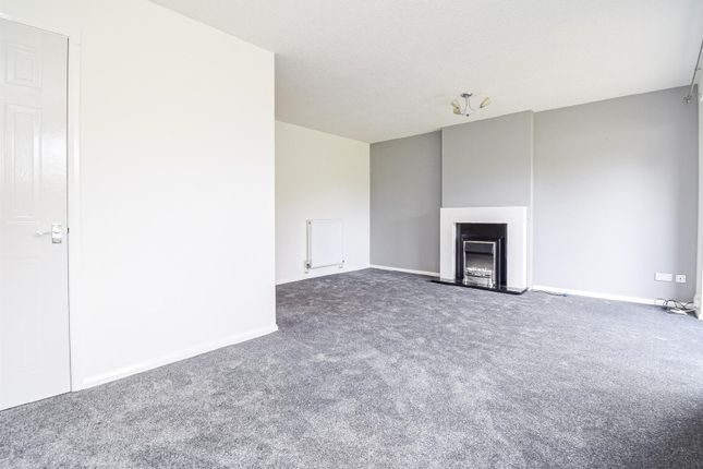 15, Holly Approach, Ossett photo 3