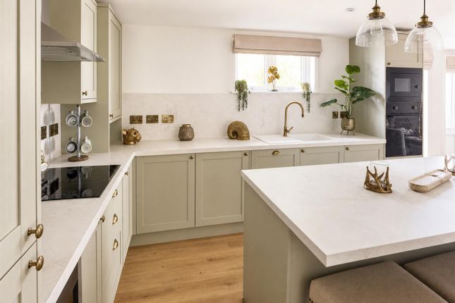 12a Thames Road, Willows Riverside Park, Windsor photo 2