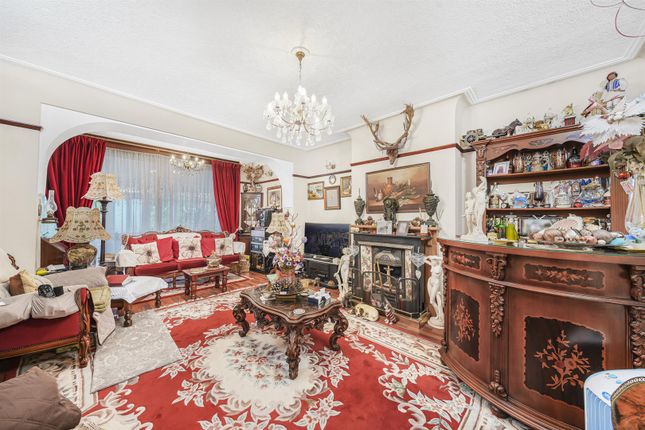 12, Wilmot Road, London photo 2