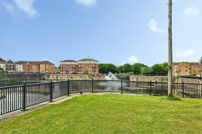 41, Lock Keepers Court, Hull photo 2