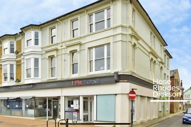 1-bed flat on Flat 5, 4, Albion Road, Isle of Wight, £775/mo