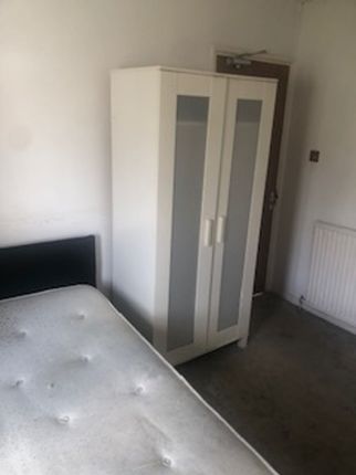 Room to rent in Canonsleigh Road, Dagenham