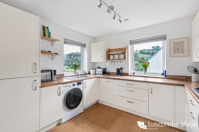 3, Sparkhays Drive, Totnes photo 4
