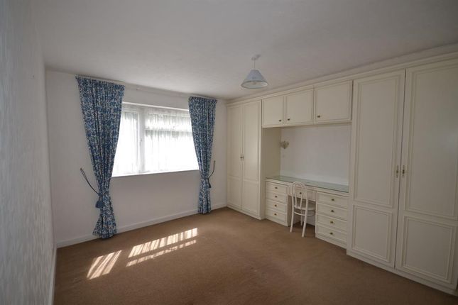 4, Gooden Court, Harrow photo 4