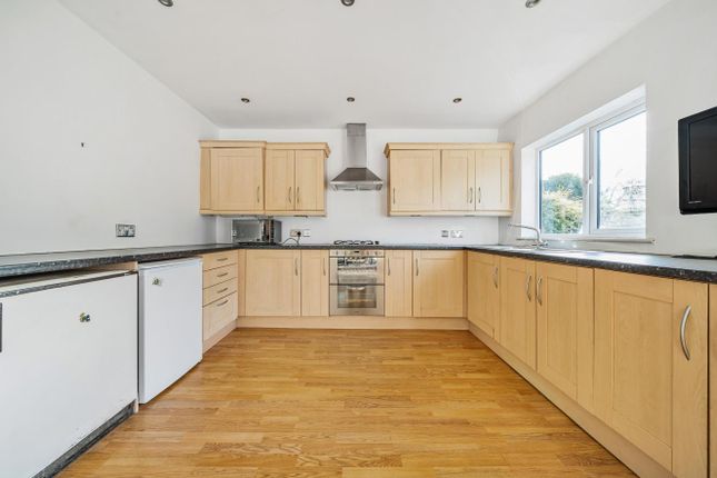 Property for sale in Links Way, Croxley Green