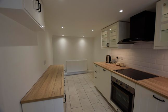 7, East Street, Holmfirth photo 5