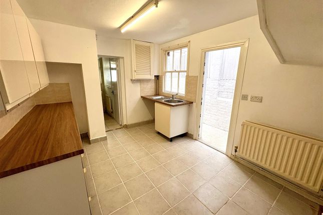 14, Linden Road, West Sussex photo 3
