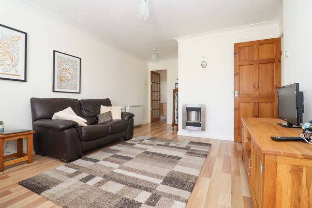 15, Bedford Close, Southampton photo 4