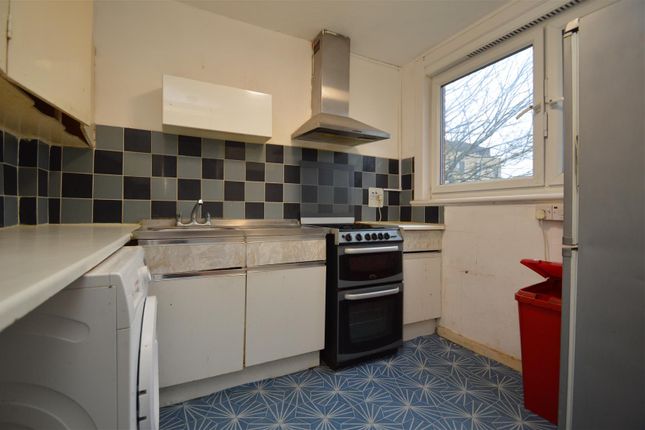 Flat for sale in Hevelius Close, London