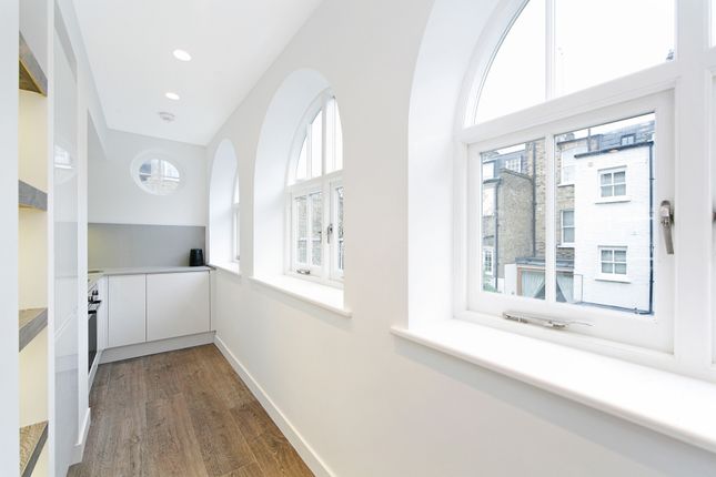 Flat for sale in East House, Rosemoor Street, Chelsea