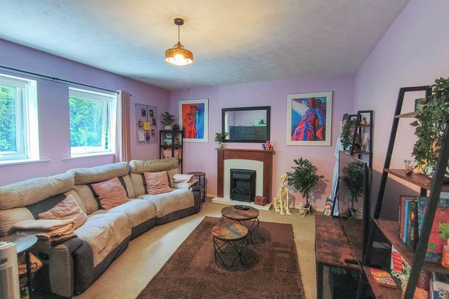 19, Hazelmoor, Hebburn photo 2