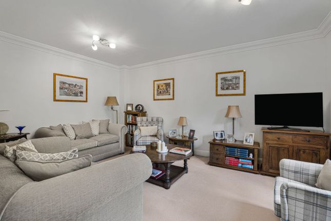 11, Delancey Crescent, Cheltenham photo 4
