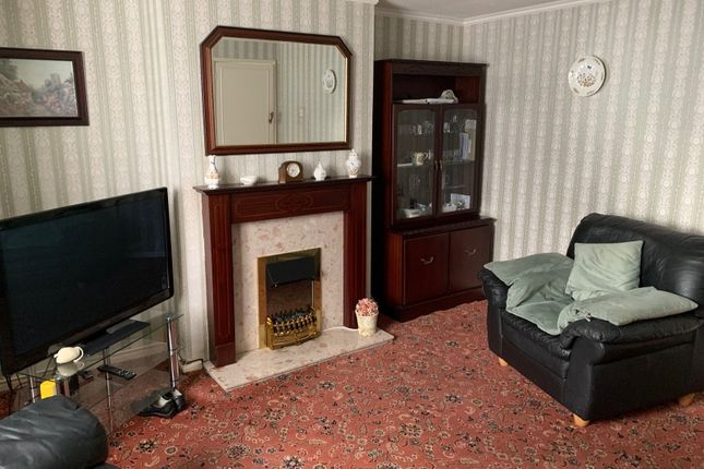 21, Leawood Road, Swadlincote photo 2