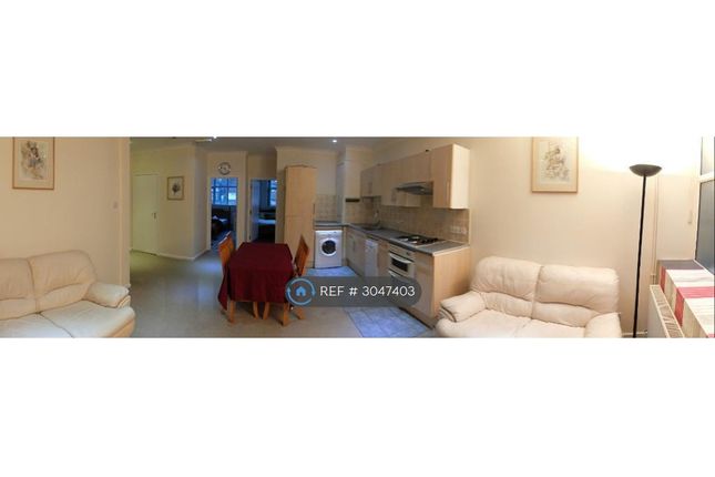 St Floor Flat  John Street, Luton photo 5