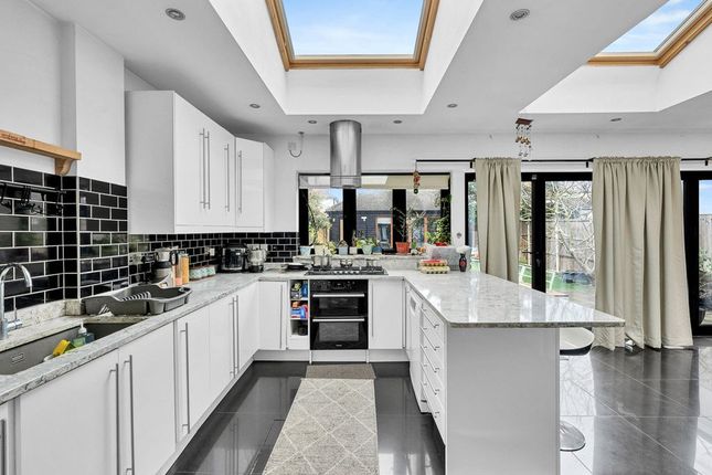 17, Chessington Avenue, Bexleyheath photo 5