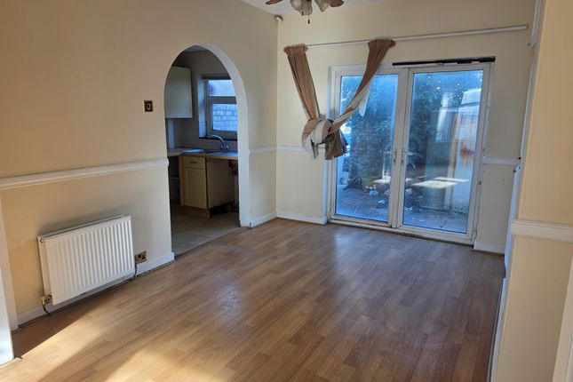17, Marshlands Road, Wallasey photo 4