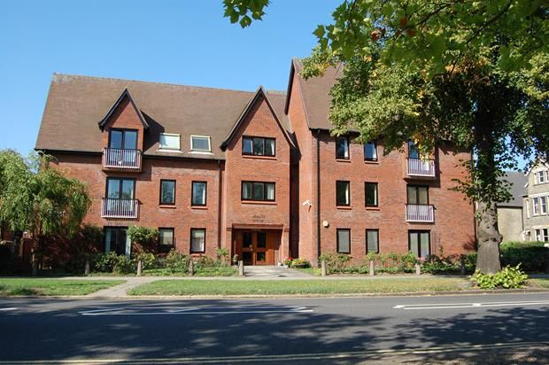 Thumbnail Flat to rent in Albany House, Bedford