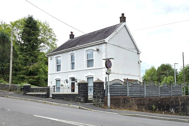 4-bed detached on Caerbont Farm, Brecon Road, Swansea, £215,000