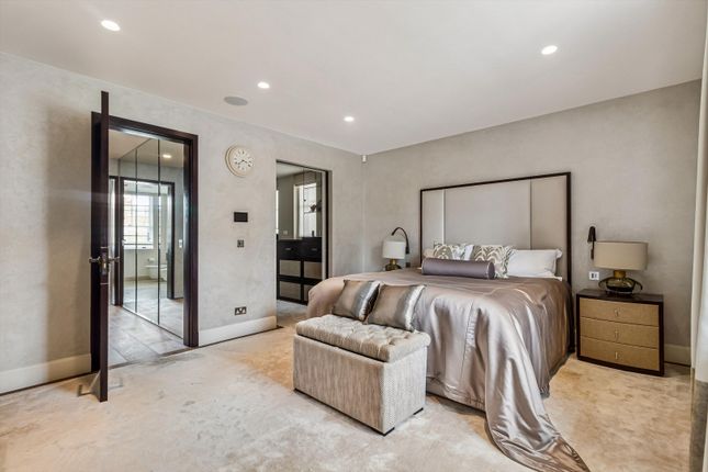 4, Lindsay Square, London photo 4