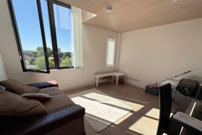 2-bed flat on 530 Sky Garden,, Sky Garden, Castlefield, £200,000