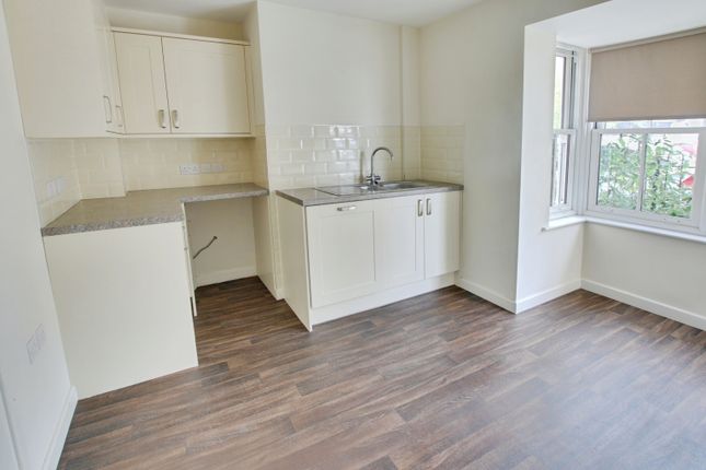 1, Pocklington Court, March photo 2