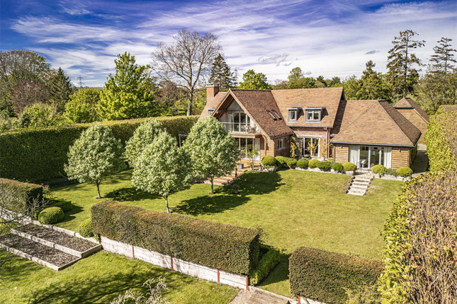 Thumbnail Detached house for sale in Faloria, Moulsford