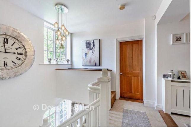 Brewster Court, The Galleries, Brentwood photo 5