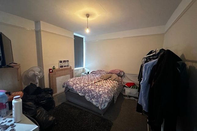 End terrace house for sale in Edward Street, Luton, Bedfordshire