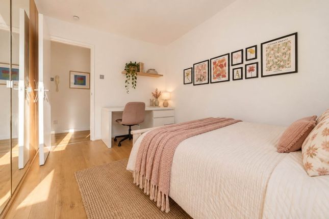 5, Garden Terrace, London photo 3