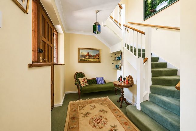 92, Bluehouse Lane, Oxted photo 4