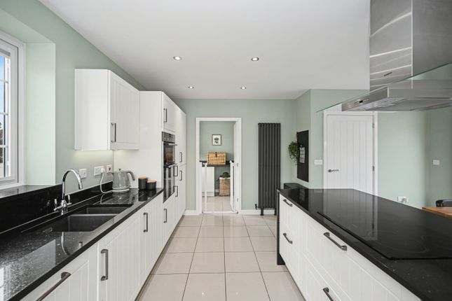 6, Carthusian Close, Rugby photo 4