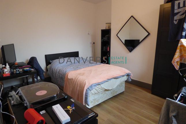 Shared accommodation to rent in Narborough Road, Leicester