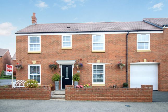 Thumbnail Link-detached house for sale in Canon Price Road, Barford, Warwick
