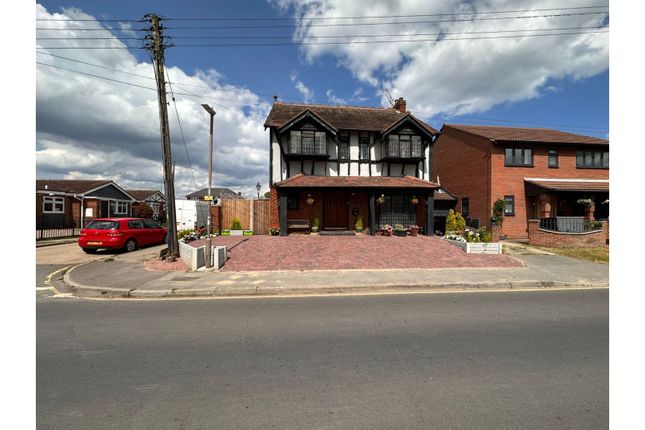 Detached house for sale in Waarden Road, Canvey Island