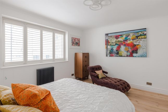 Property for sale in Weymouth Mews, Marylebone, London