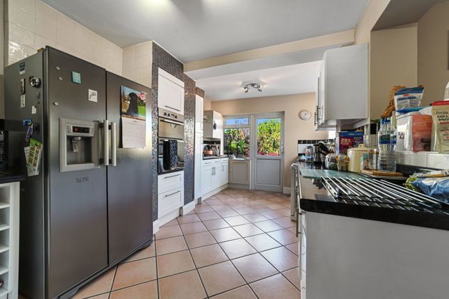May Villa, Thorpe Road, Clacton-On-Sea photo 2