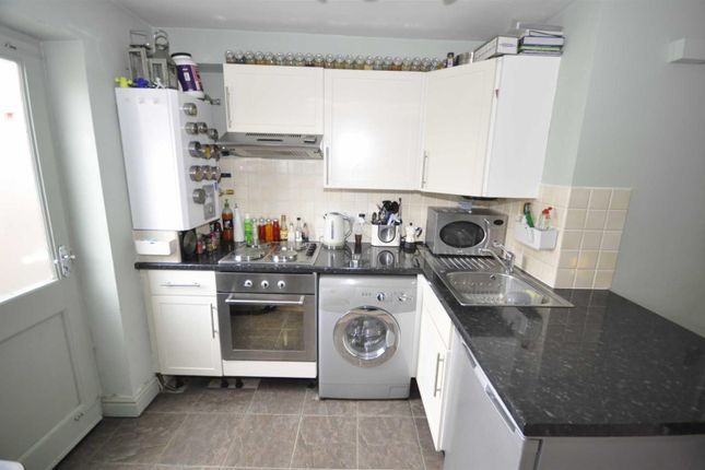 Oakmead Place, Mitcham photo 3