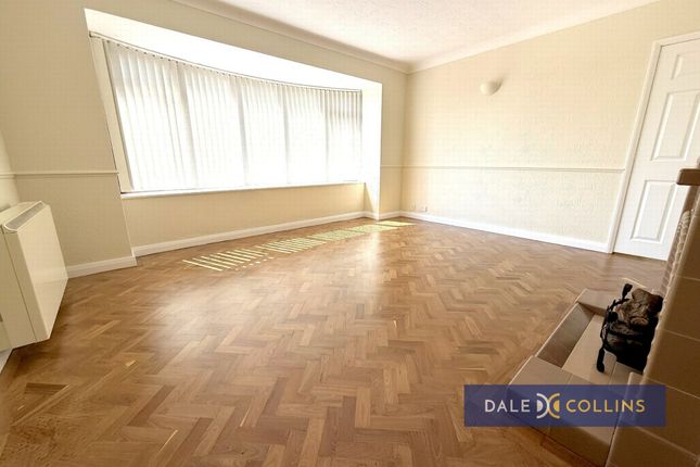 Lugano, Bracken Close, Stoke on Trent photo 5