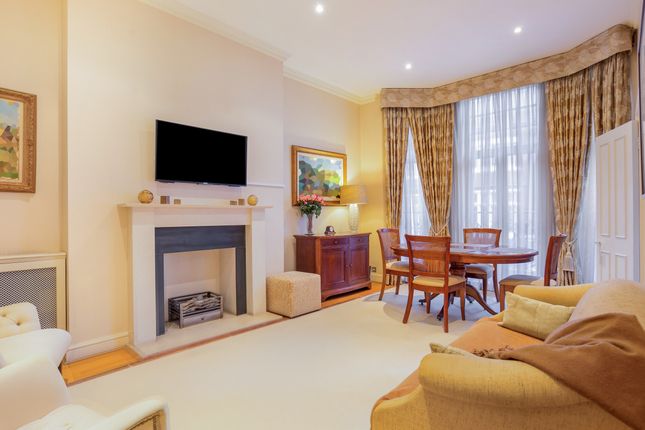Flat for sale in Culford Gardens, London