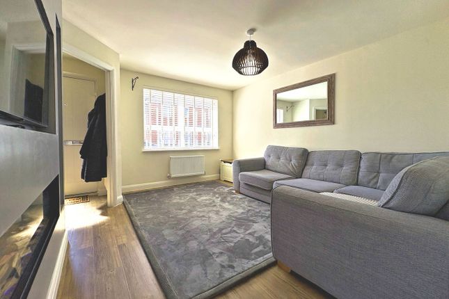 46, Poskett Way, Charfield photo 2