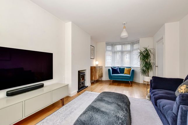 20 Belmont Road, Hemel Hempstead photo 2