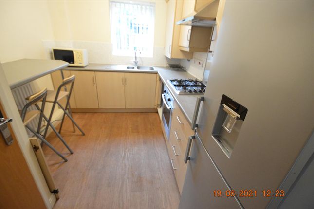 157, Chorlton Road, Manchester photo 3